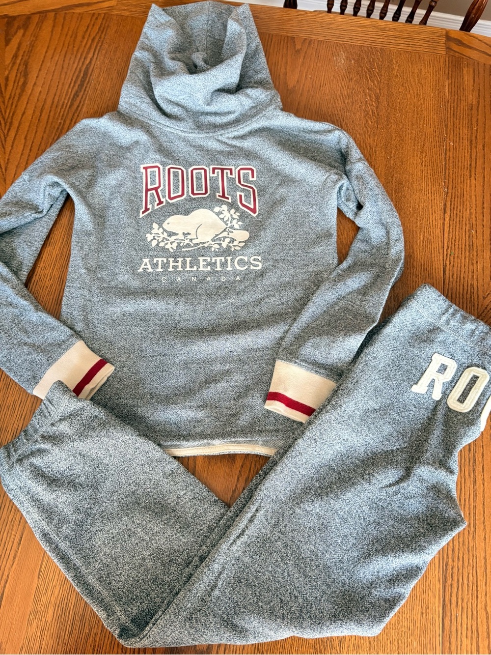 Roots Kids Heather Grey Hoodie & Jogger Set with Red Accents